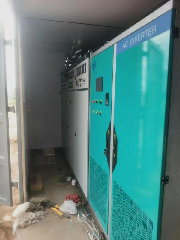 1600kw660v變頻櫃（guì）和開關櫃在鑽井現場使用