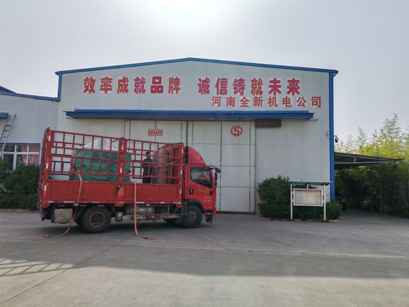 YP500-6/630KW/380V變頻電機配800kw變頻櫃裝車發貨（huò）